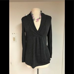 2/30$ Debbie Morgan grey sweater